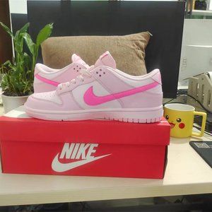 💕Women's Nike Dunk Low “Triple Pink”💗💕